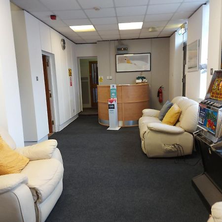 The Lodge Guest Accommodation Barrow-in-Furness Exteriér fotografie