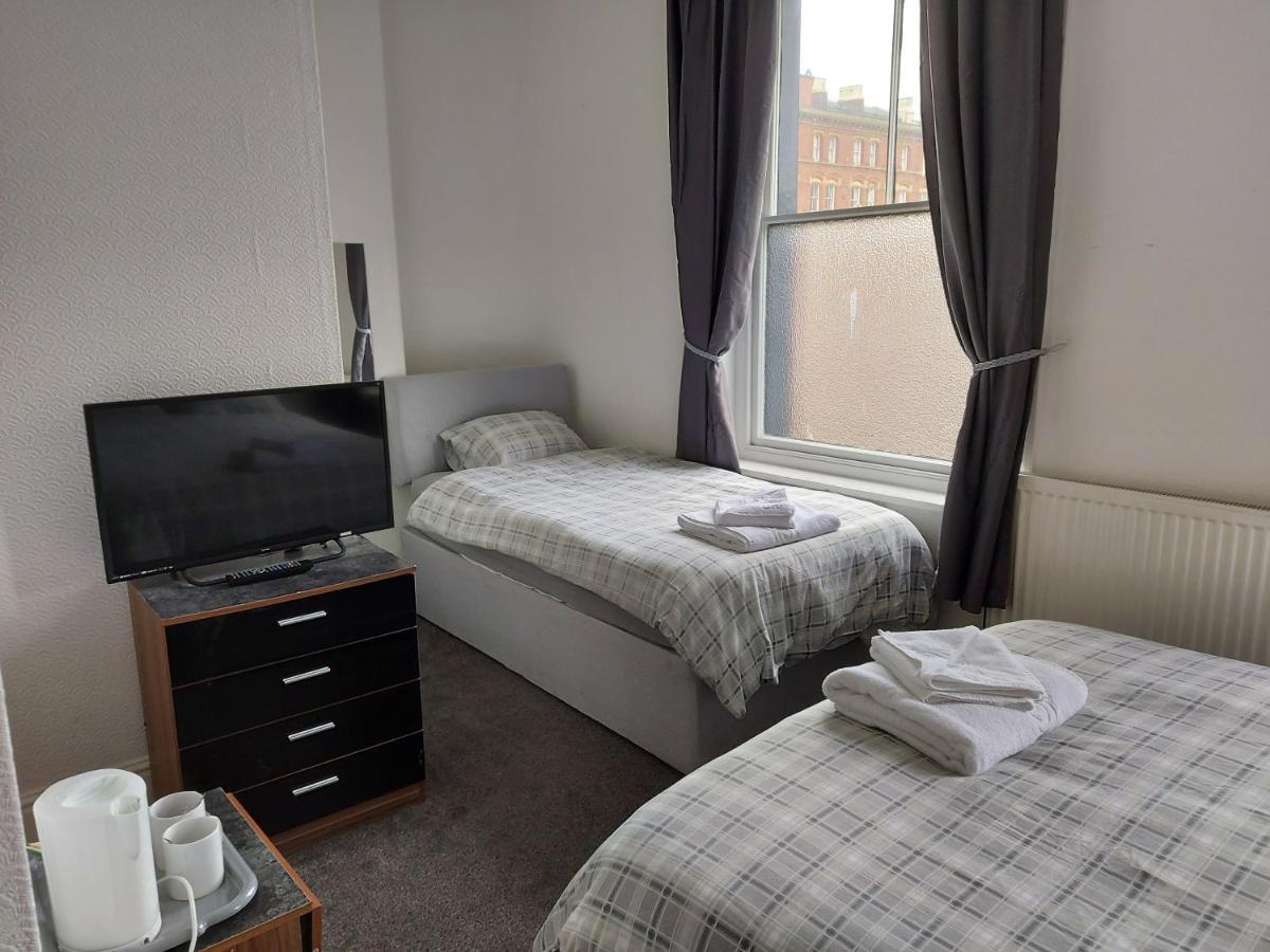 The Lodge Guest Accommodation Barrow-in-Furness Exteriér fotografie