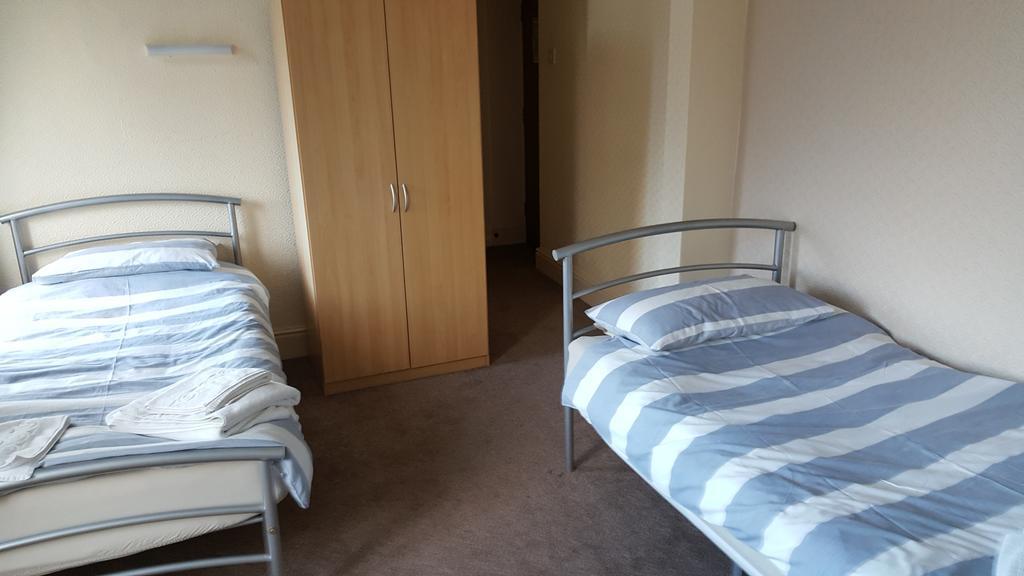 The Lodge Guest Accommodation Barrow-in-Furness Exteriér fotografie