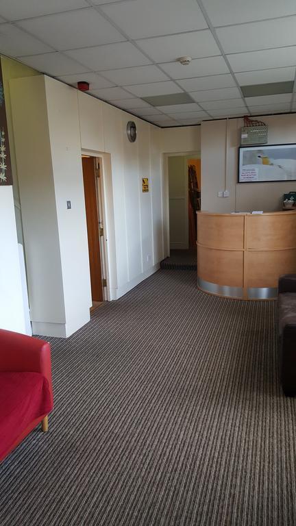 The Lodge Guest Accommodation Barrow-in-Furness Exteriér fotografie